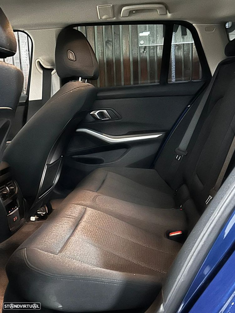 BMW 318 d Touring Line Sport Auto - 9