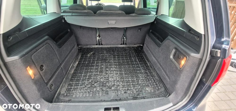 Volkswagen Sharan 2.0 TDI Comfortline - 8