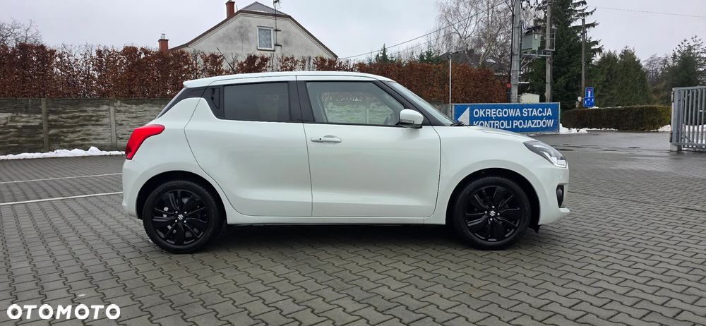 Suzuki Swift 1.2 SHVS Premium Plus - 6