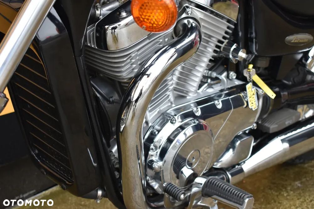 Suzuki Intruder - 25