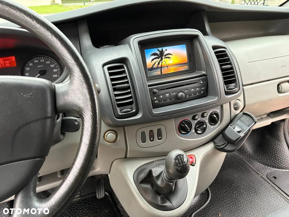 Opel Vivaro - 5