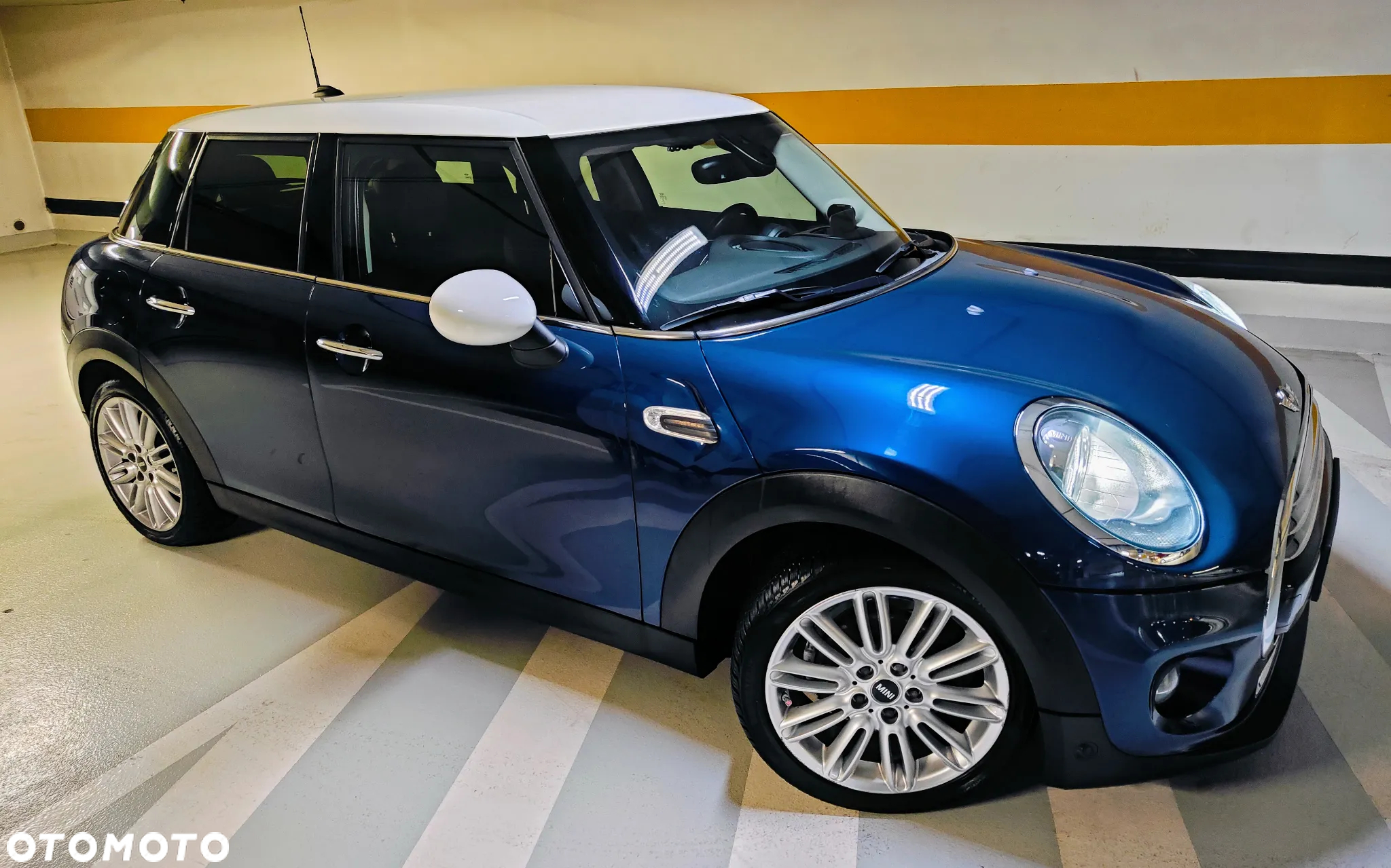 MINI Cooper Standard - 5