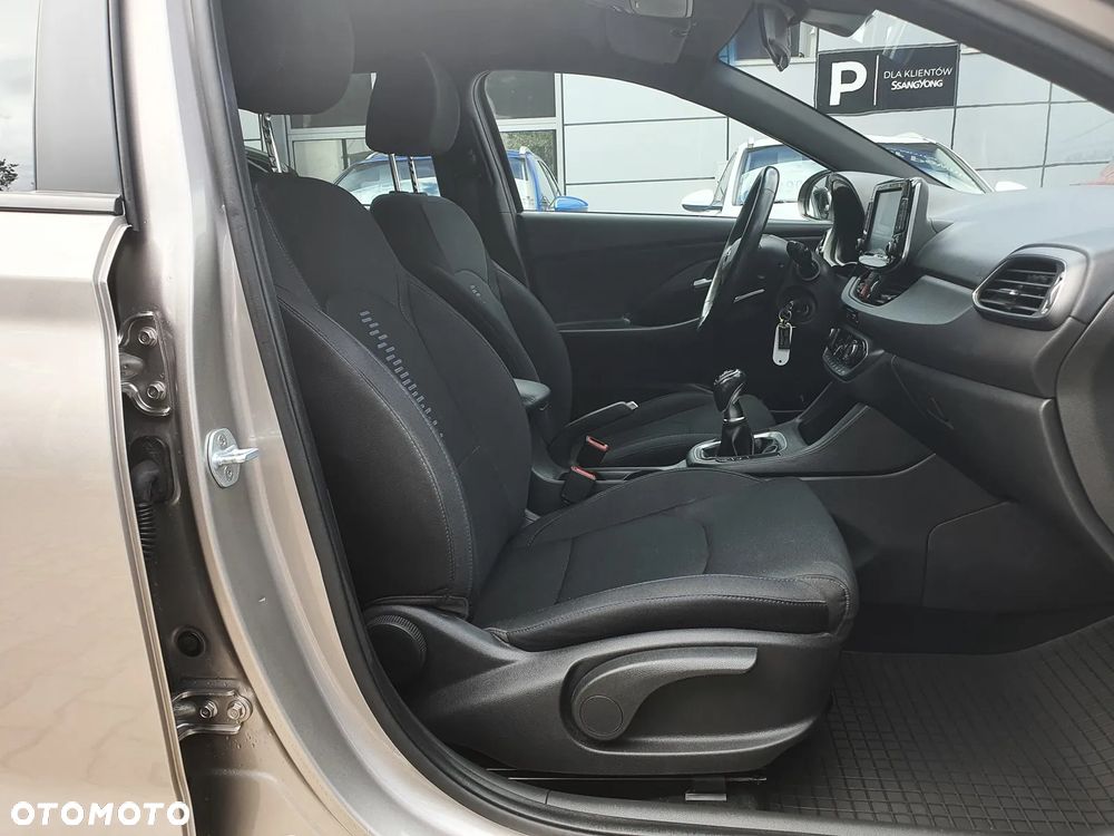 Hyundai i30 1.4 T-GDI GO Plus - 9