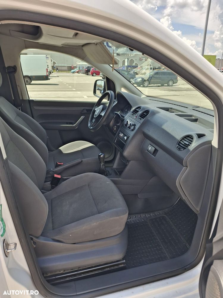Volkswagen Caddy - 10