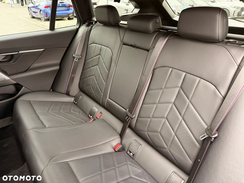 BMW Seria 5 520d xDrive M Sport sport - 28