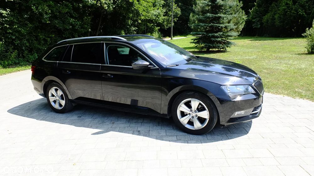Skoda Superb 2.0 TDI Ambition - 4