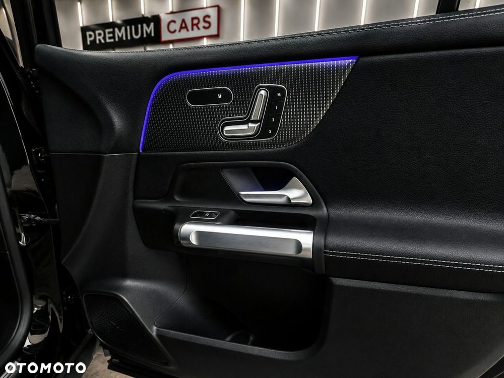 Mercedes-Benz GLB 220 d AMG Line 8G-DCT - 8