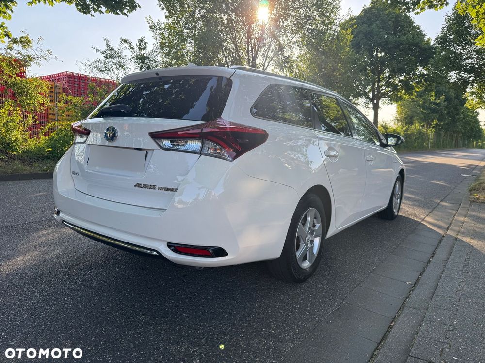 Toyota Auris 1.8 HSD Luna - 5