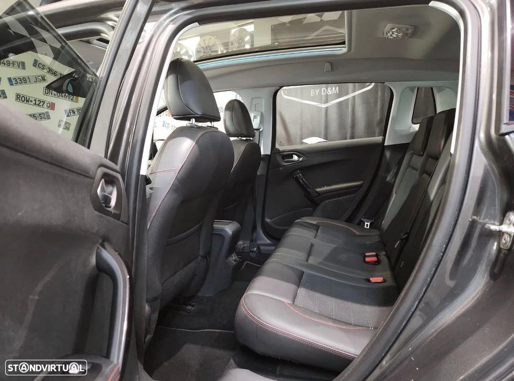 Peugeot 2008 PureTech 110 Stop&Start GT-Line Edition - 11