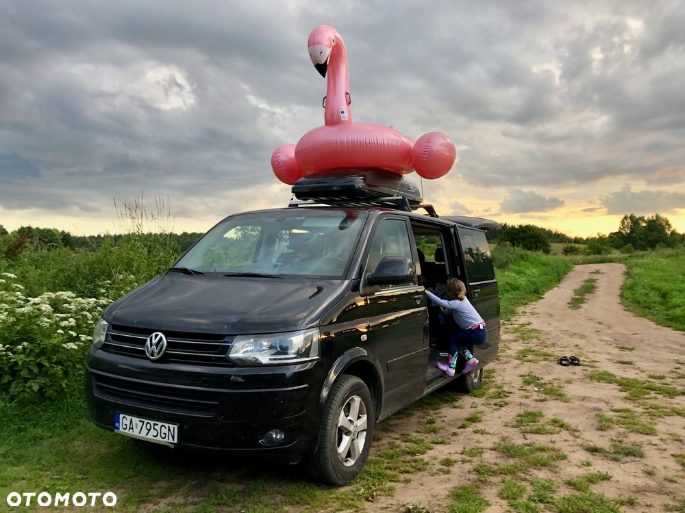 Volkswagen Multivan - 1