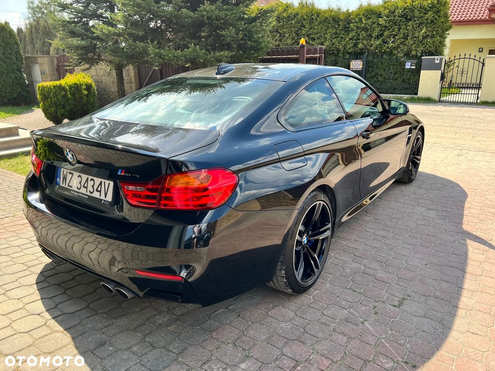 BMW M4 DKG - 10