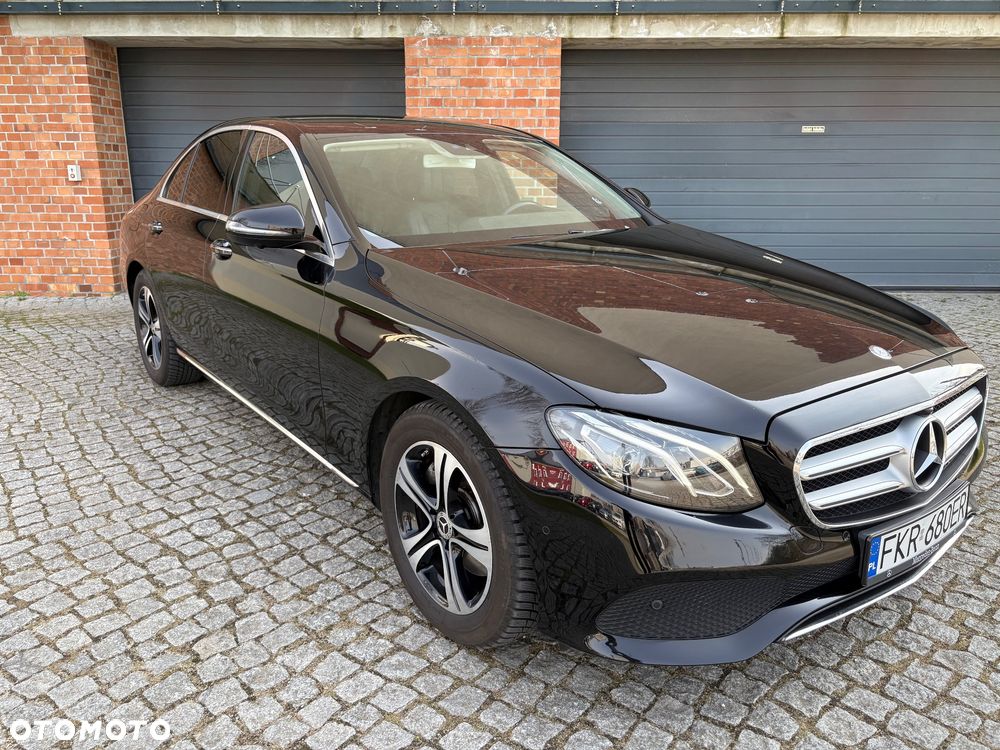 Mercedes-Benz Klasa E 200 4Matic 9G-TRONIC Avantgarde - 18