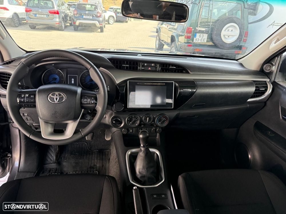 Toyota Hilux - 19