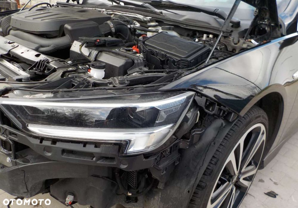 Opel Insignia - 10