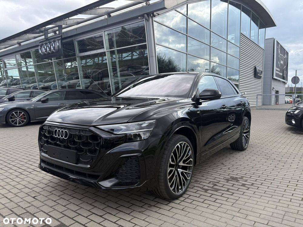 Audi Q8 - 2