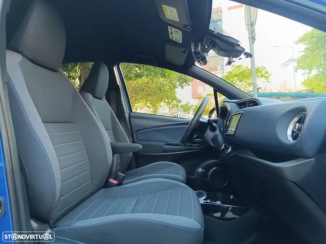 Toyota Yaris 1.5 HSD Square Collec.Blue - 18