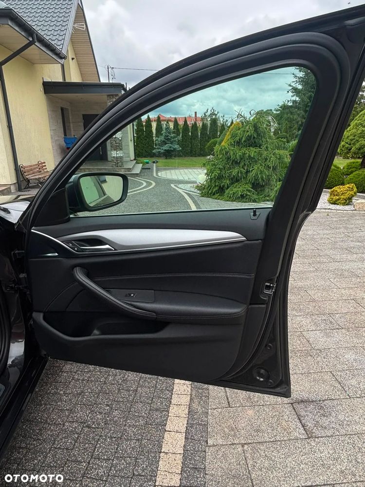 BMW Seria 5 520d Modern Line - 18