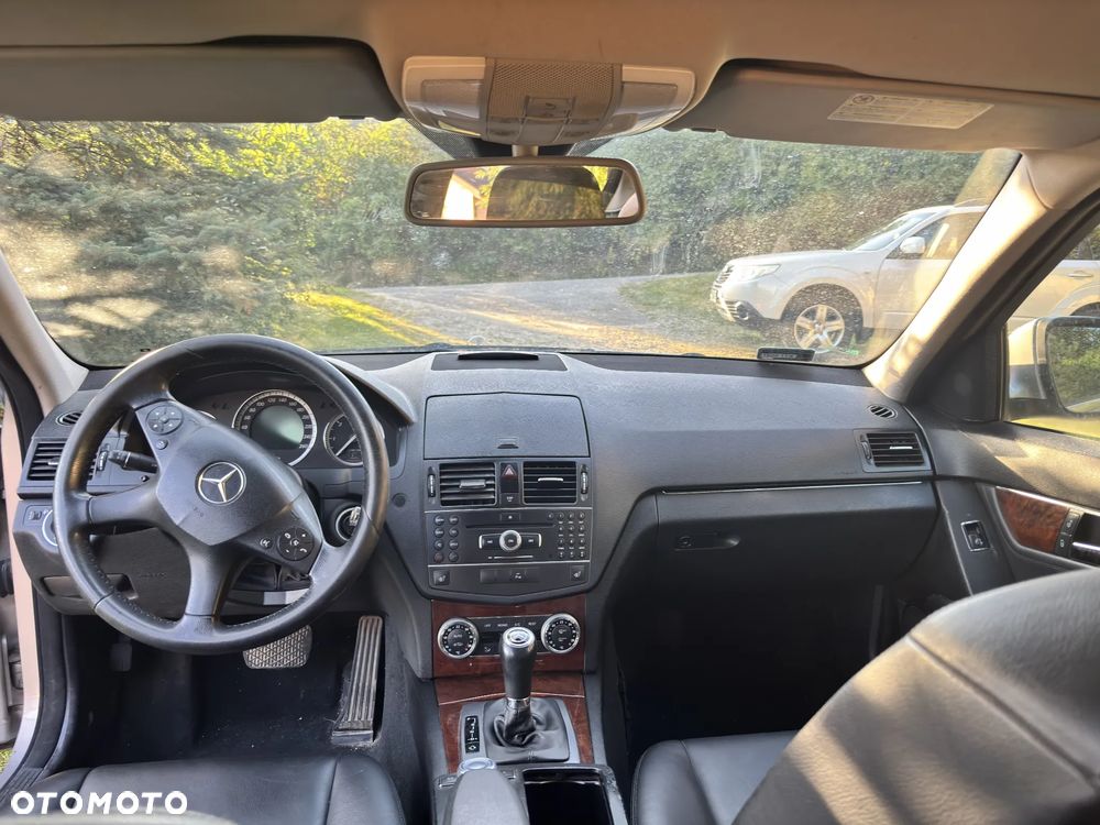 Mercedes-Benz Klasa C 220 CDI DPF Automatik Elegance - 11
