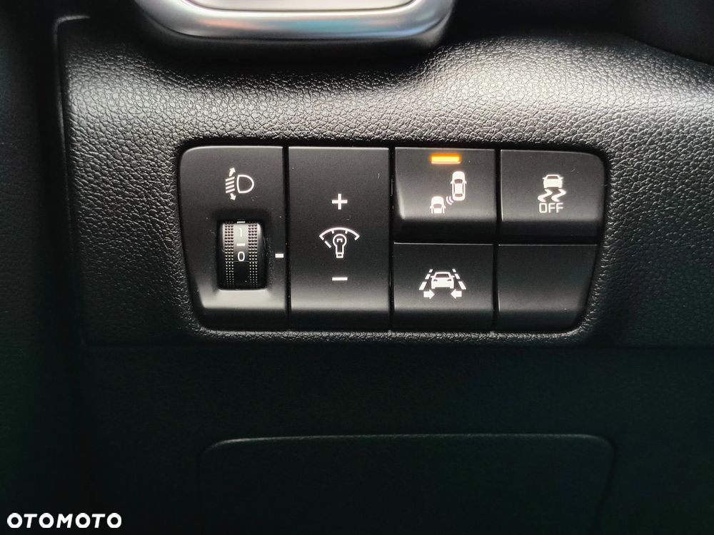 Kia Sportage 1.6 GDI 2WD Dream-Team Edition - 34