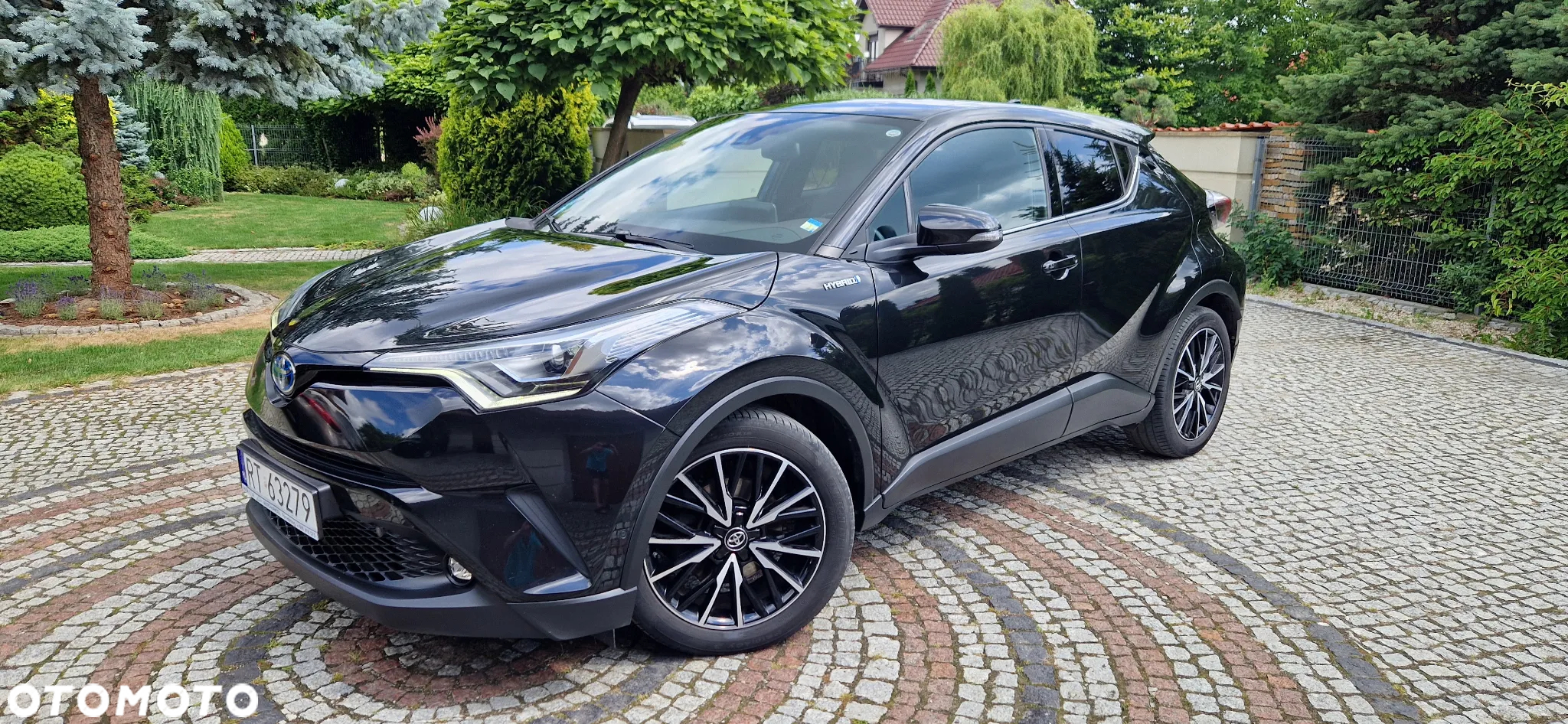 Toyota C-HR 1.8 Hybrid Prestige - 2