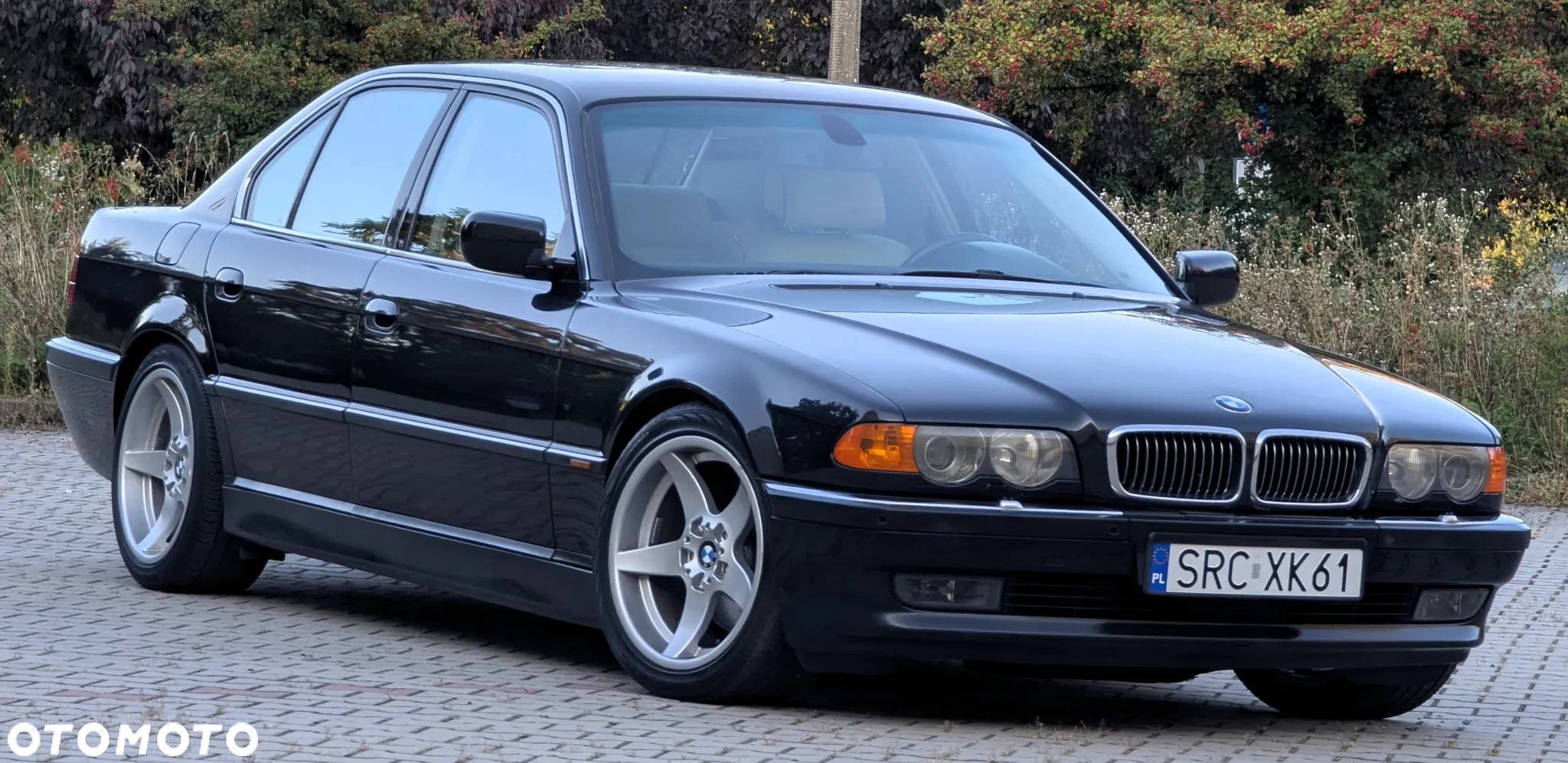 BMW Seria 7 750i - 23