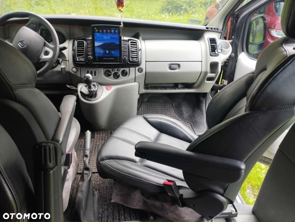 Renault Trafic - 1