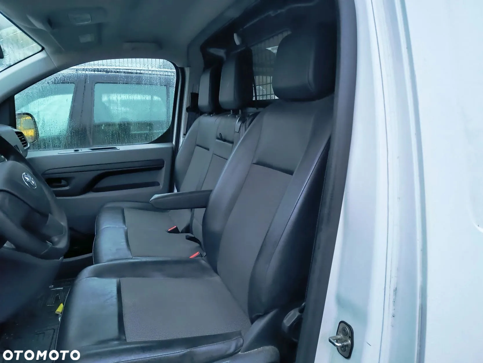 Toyota Proace - 10