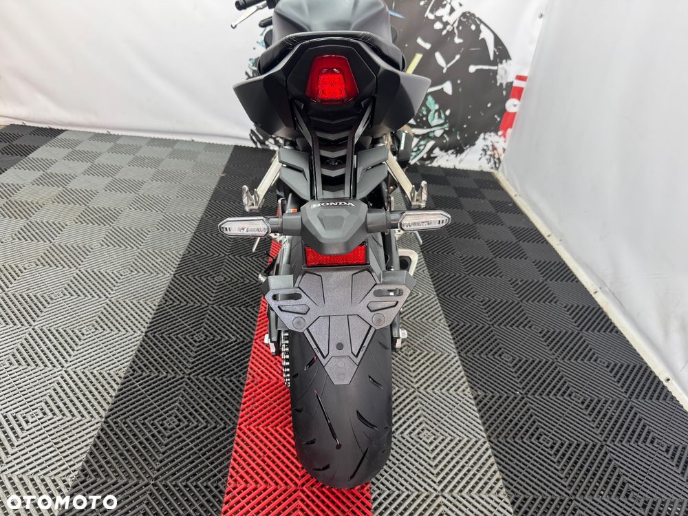 Honda CB - 19