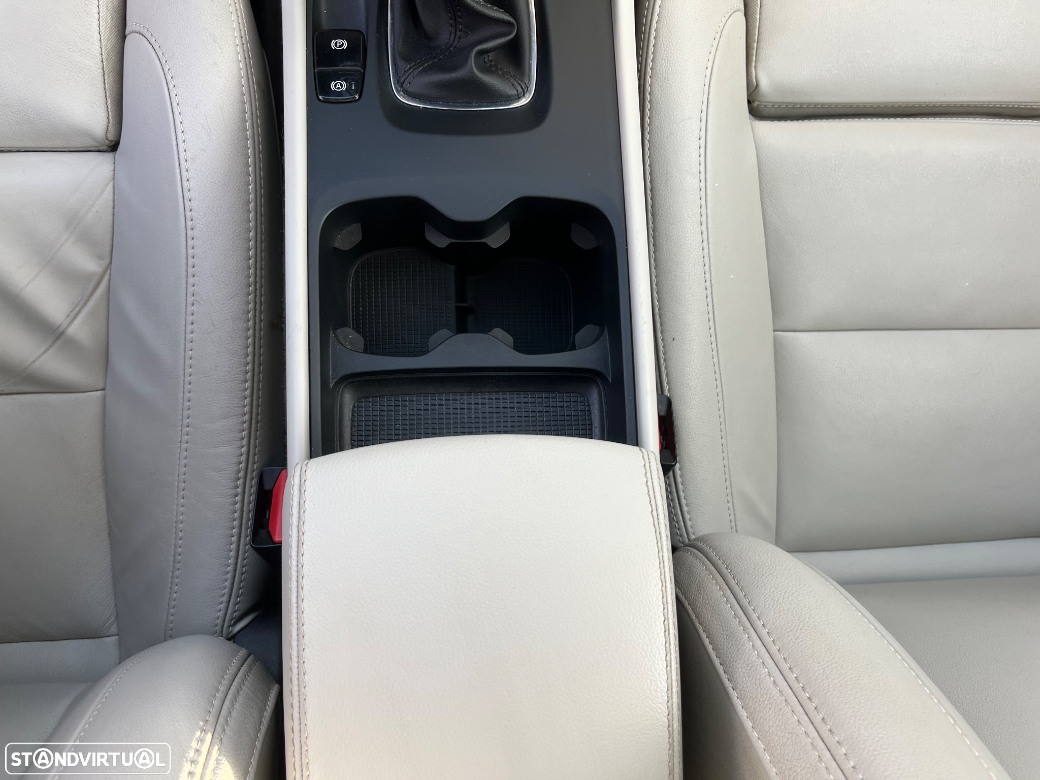 Volvo XC 40 1.5 T2 Inscription - 37