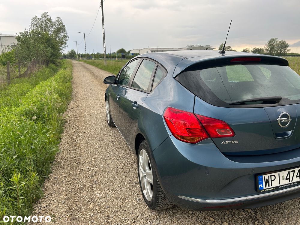 Opel Astra 1.6 - 5