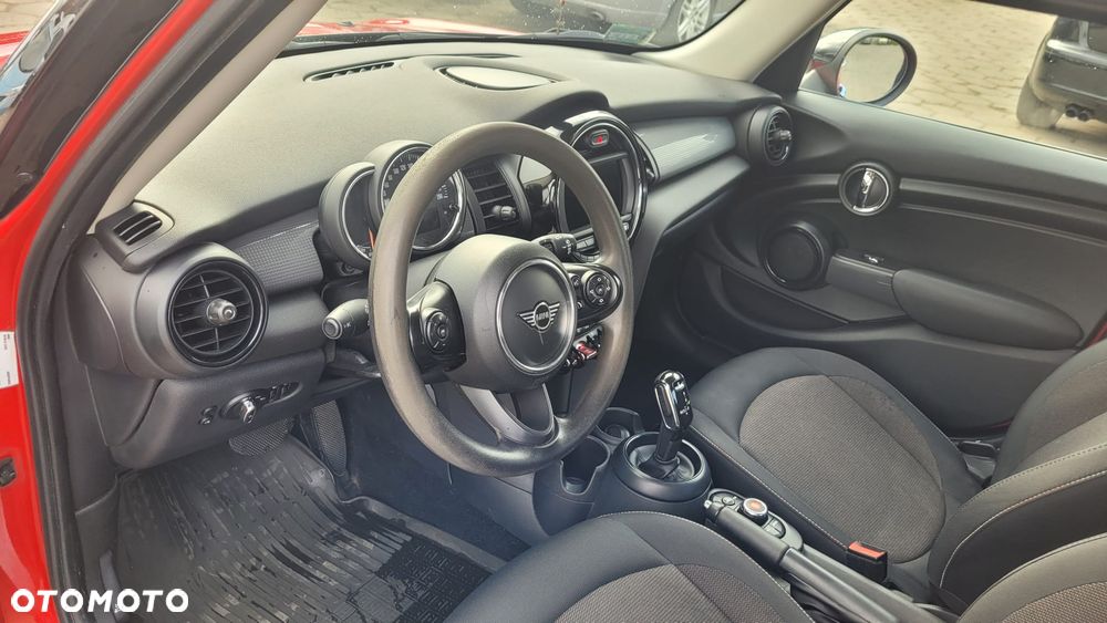 MINI Cooper Standard - 15