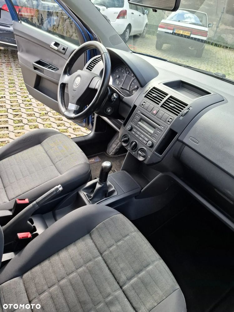 Volkswagen Polo - 9