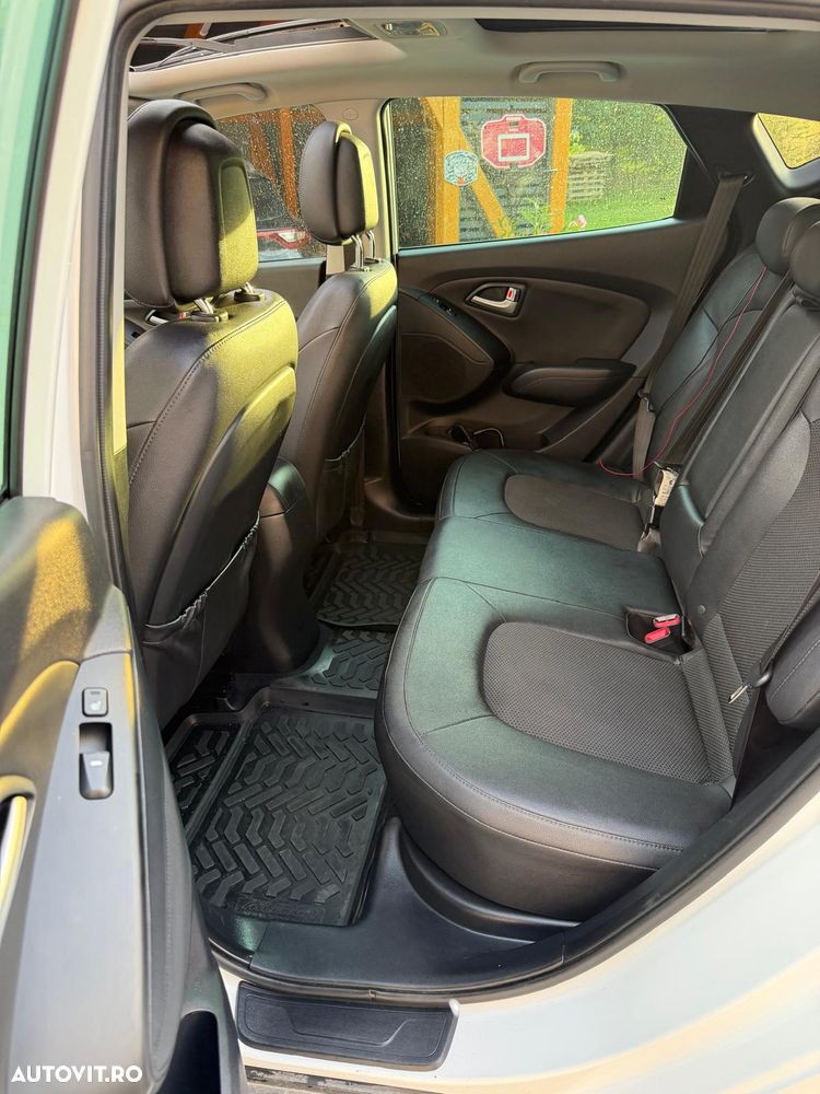 Hyundai ix35 2.0 CRDI 4WD Automatik Premium - 11