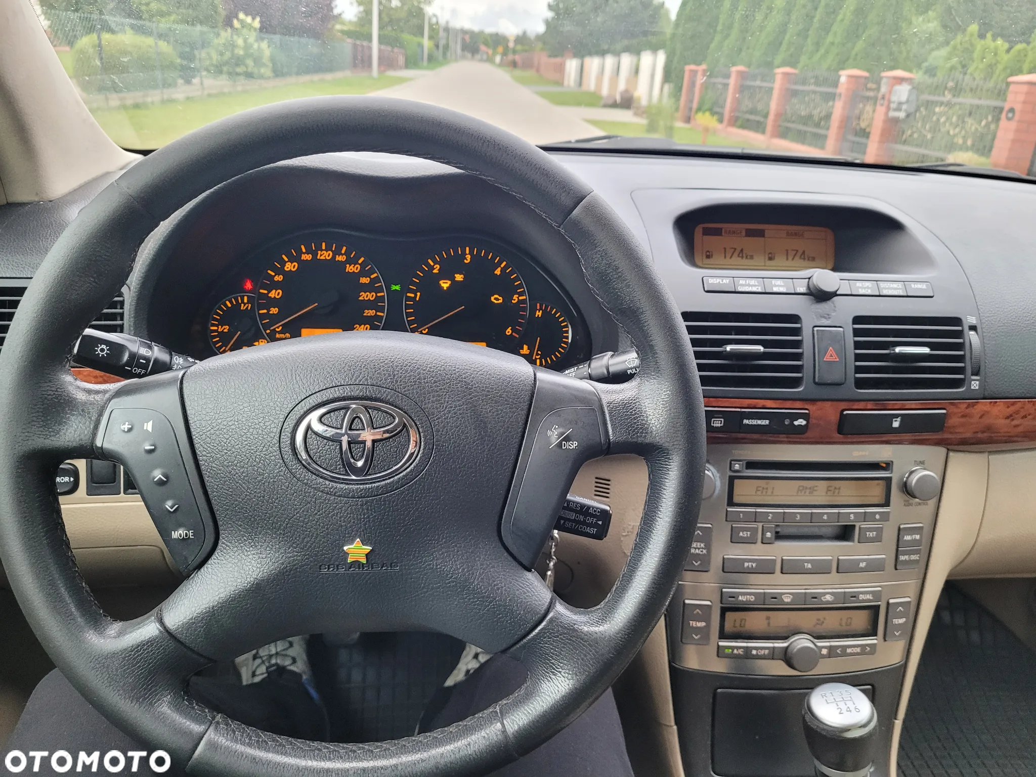 Toyota Avensis 2.2 D-4D Prestige - 12