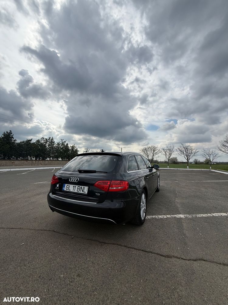 Audi A4 Avant - 4