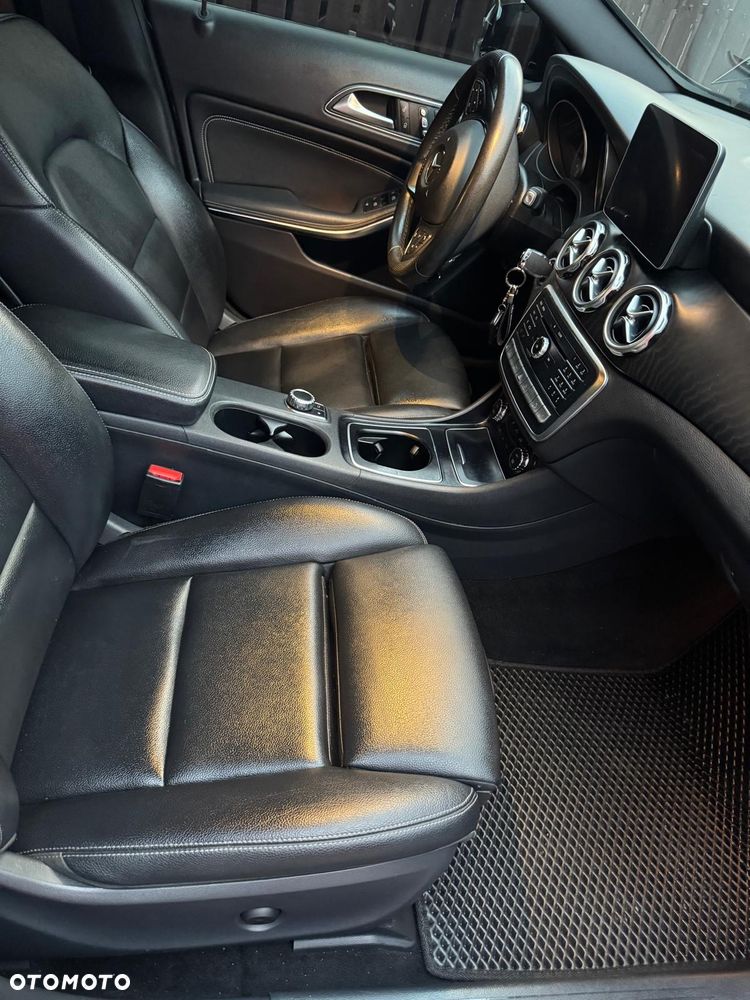 Mercedes-Benz GLA 250 4-Matic Style - 7