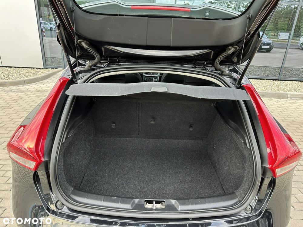 Volvo V40 D3 Geartronic Momentum - 26