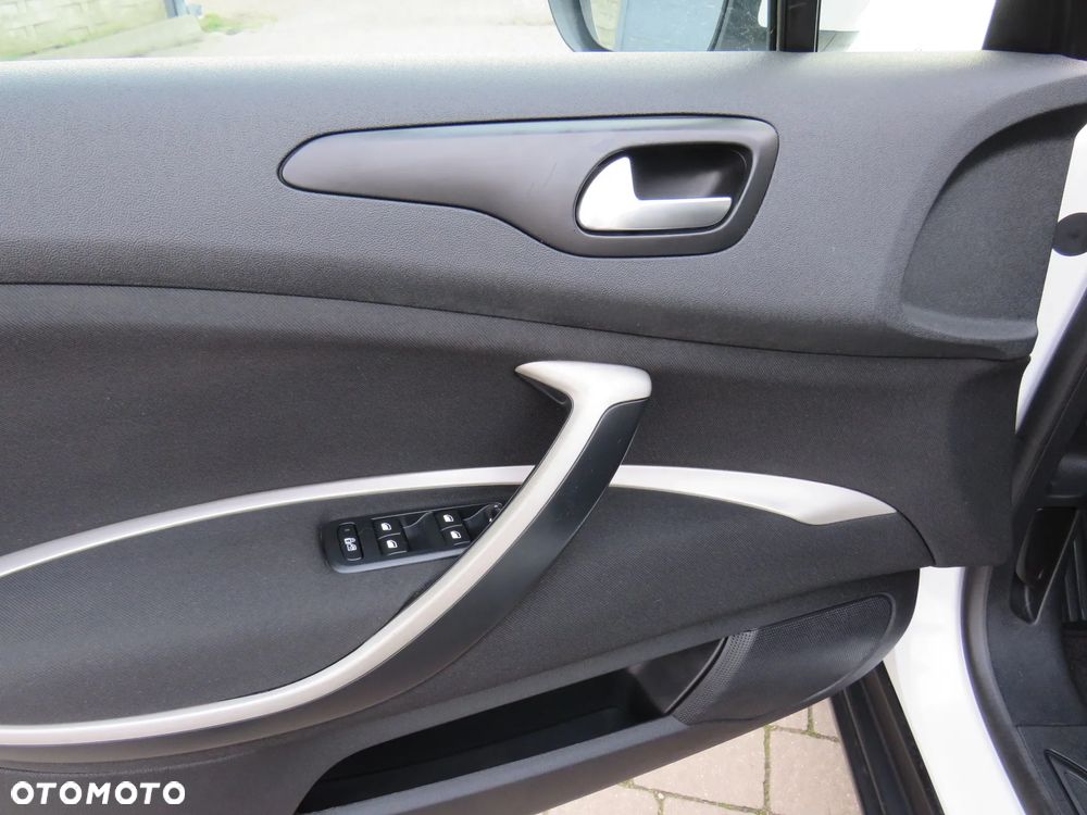 Citroën C5 2.0 HDi Attraction - 24