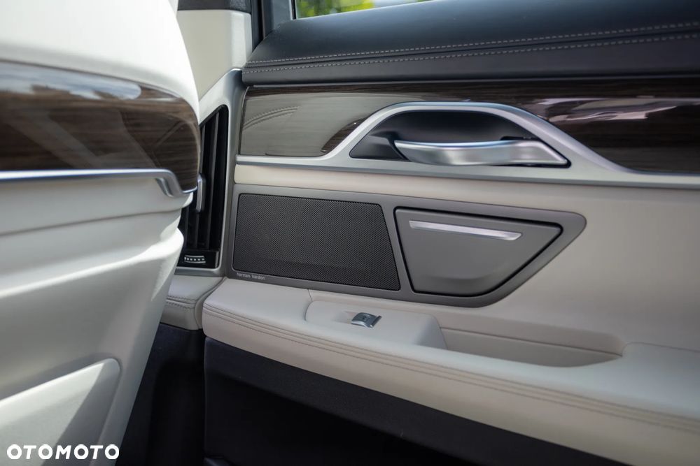 BMW Seria 7 730d - 40