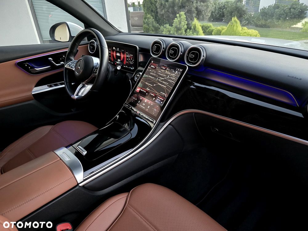 Mercedes-Benz GLC - 38