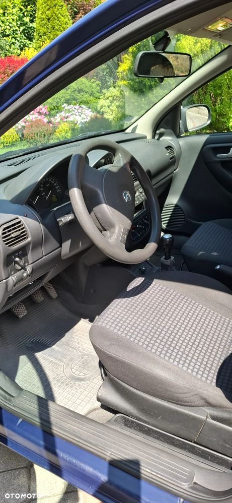 Opel Corsa - 11
