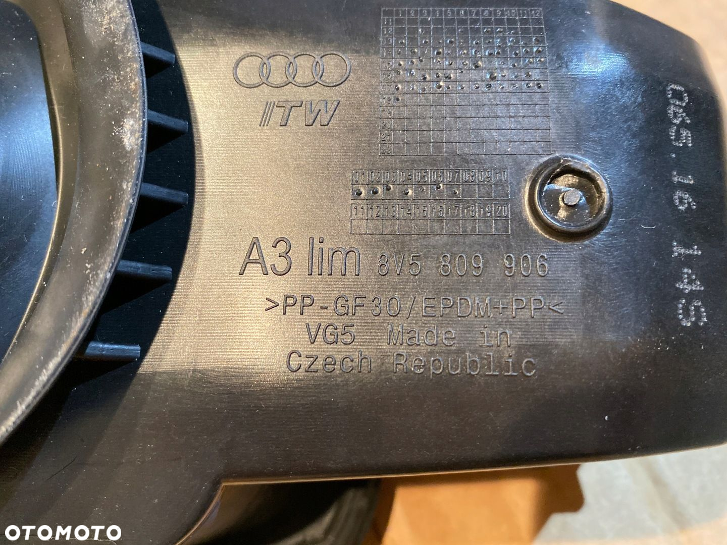 KLAPKA WLEWU PALIWA AUDI A3 8V5809906 - 4