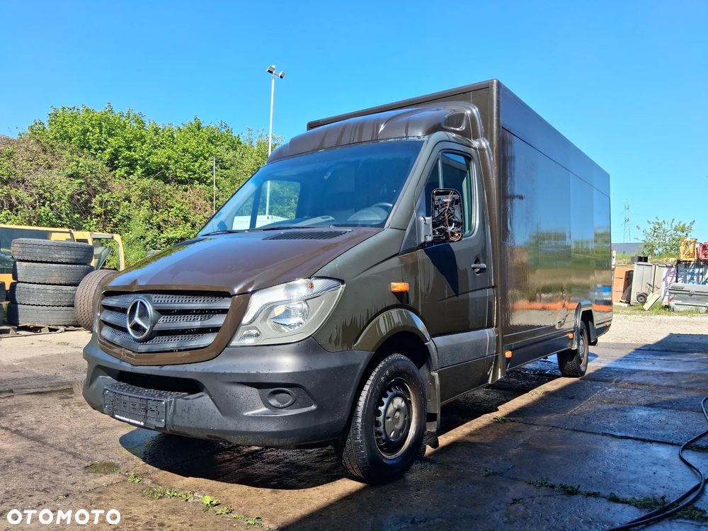 Mercedes-Benz Sprinter - 5
