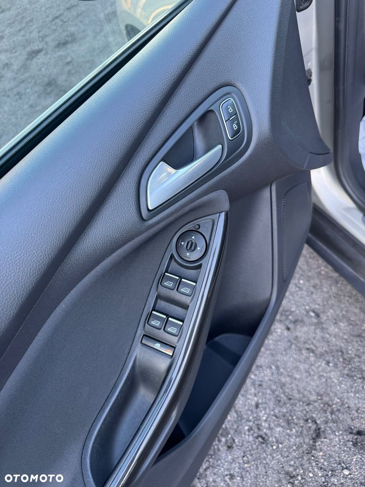 Ford Focus - 20