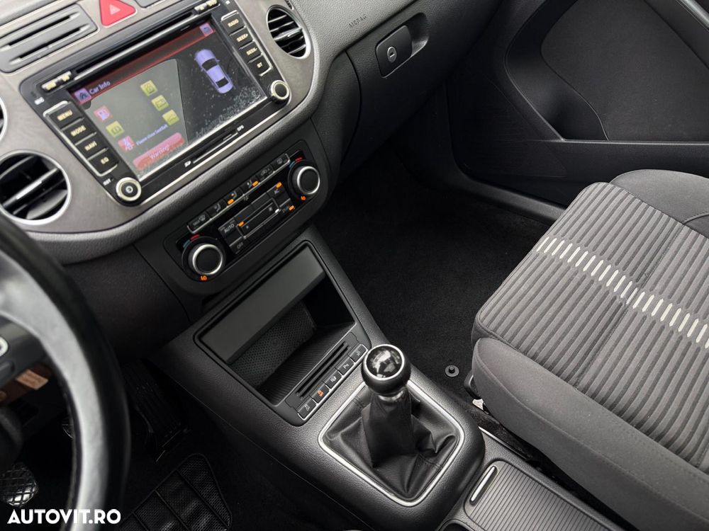 Volkswagen Tiguan - 19