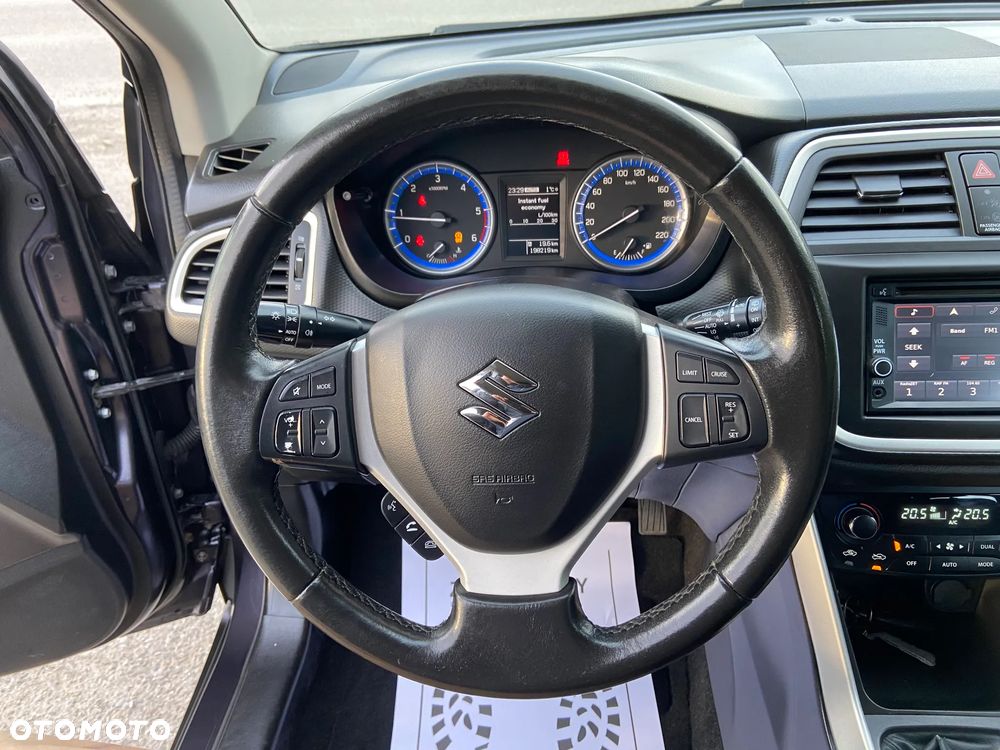 Suzuki SX4 S-Cross 1.6 DDiS Allgrip Comfort - 19