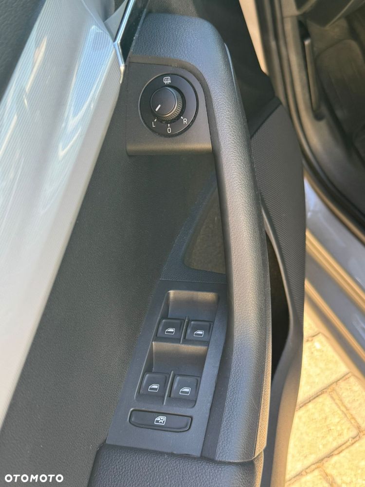 Skoda Octavia 1.6 TDI Ambition - 10