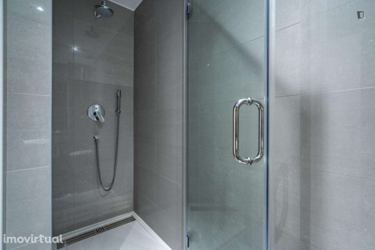 Apartamento com 1 quartos - localizado em Sete Rios Lisbon - Grande imagem: 3/21