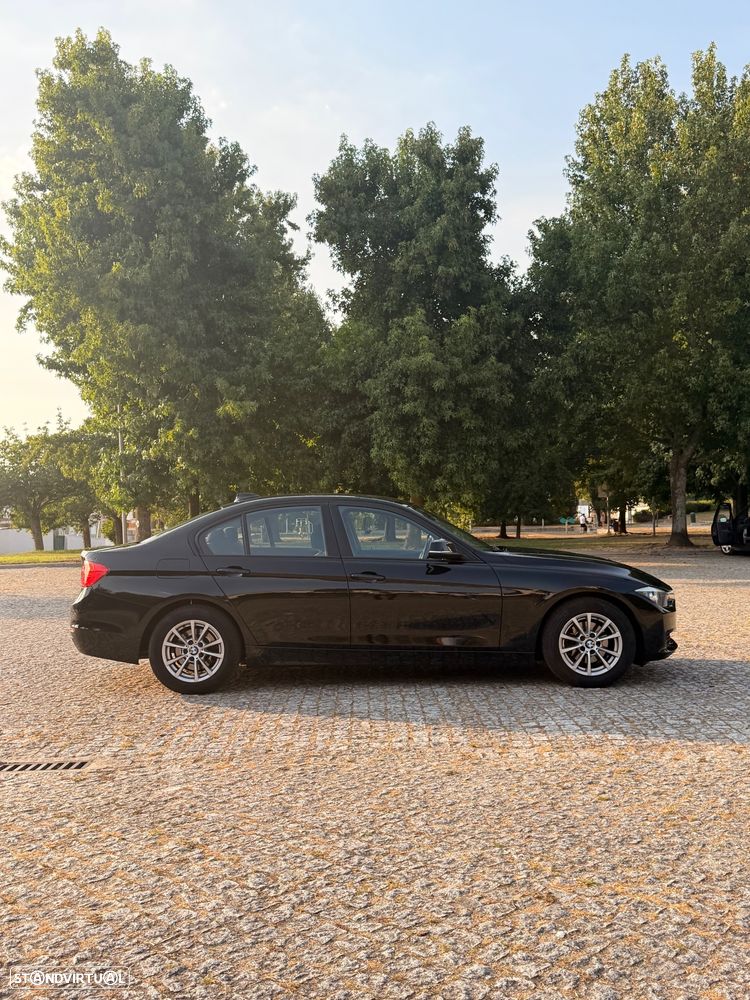 BMW 318 d Auto - 8