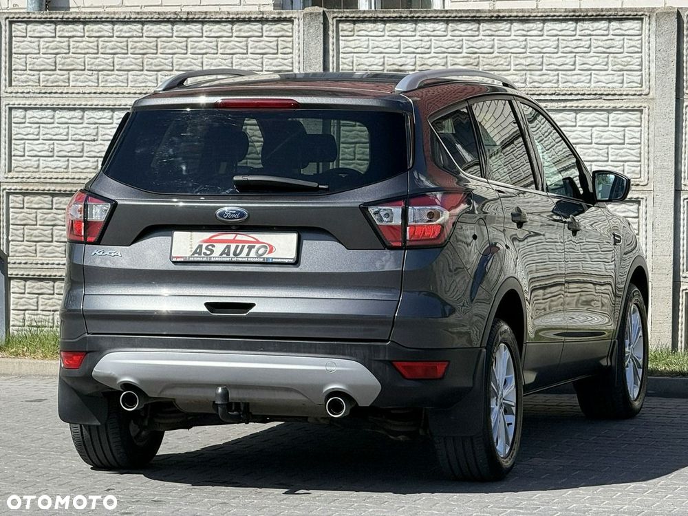 Ford Kuga - 4